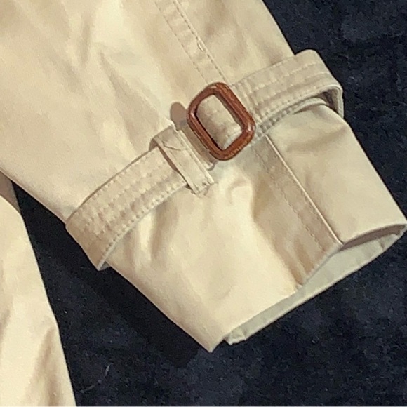 Vtg 40 L Beige Double Breasted Trench Coat Plaid Lining Made In Poland - Picture 3 of 12